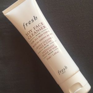 Fresh Soy Face Cleanser BNIB $6 W PURCHASE!